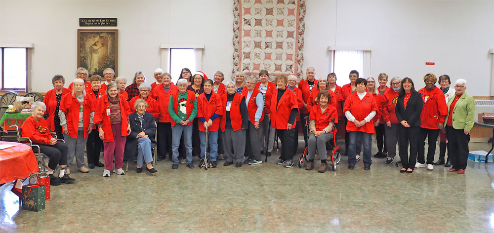 Foster Grandparents enjoy lunch, prizes and concerts at Winter Appreciation Dinner