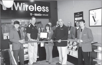 Ambassadors visit new iWireless location