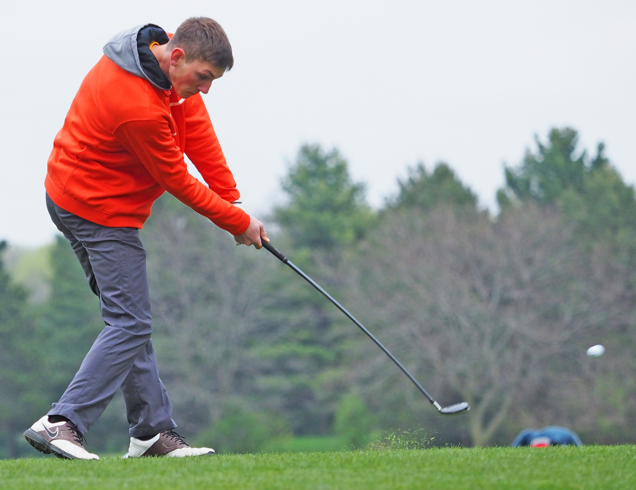 Golf in the Gloom
