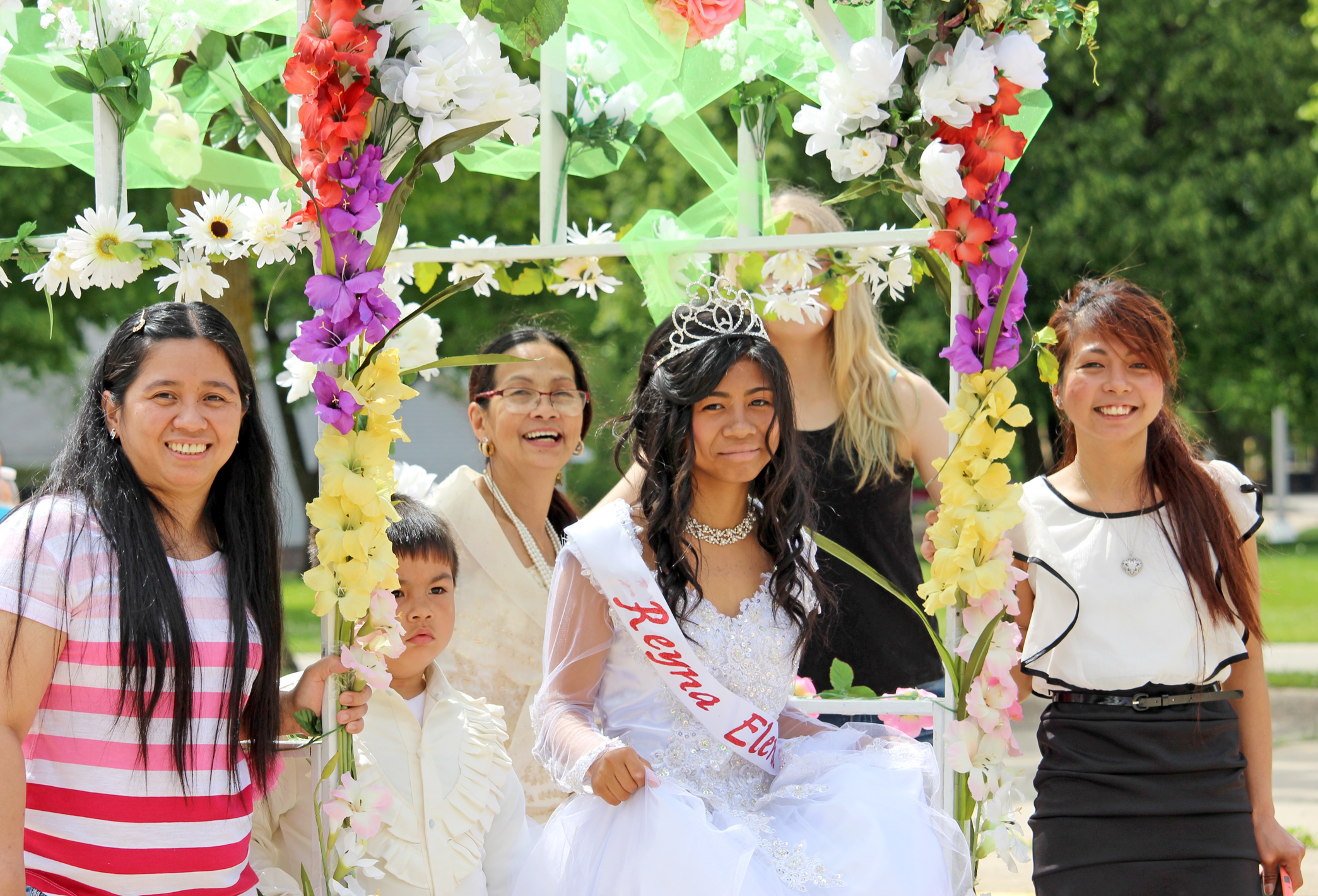 Residents, visitors join in Fil-Am’s annual celebration