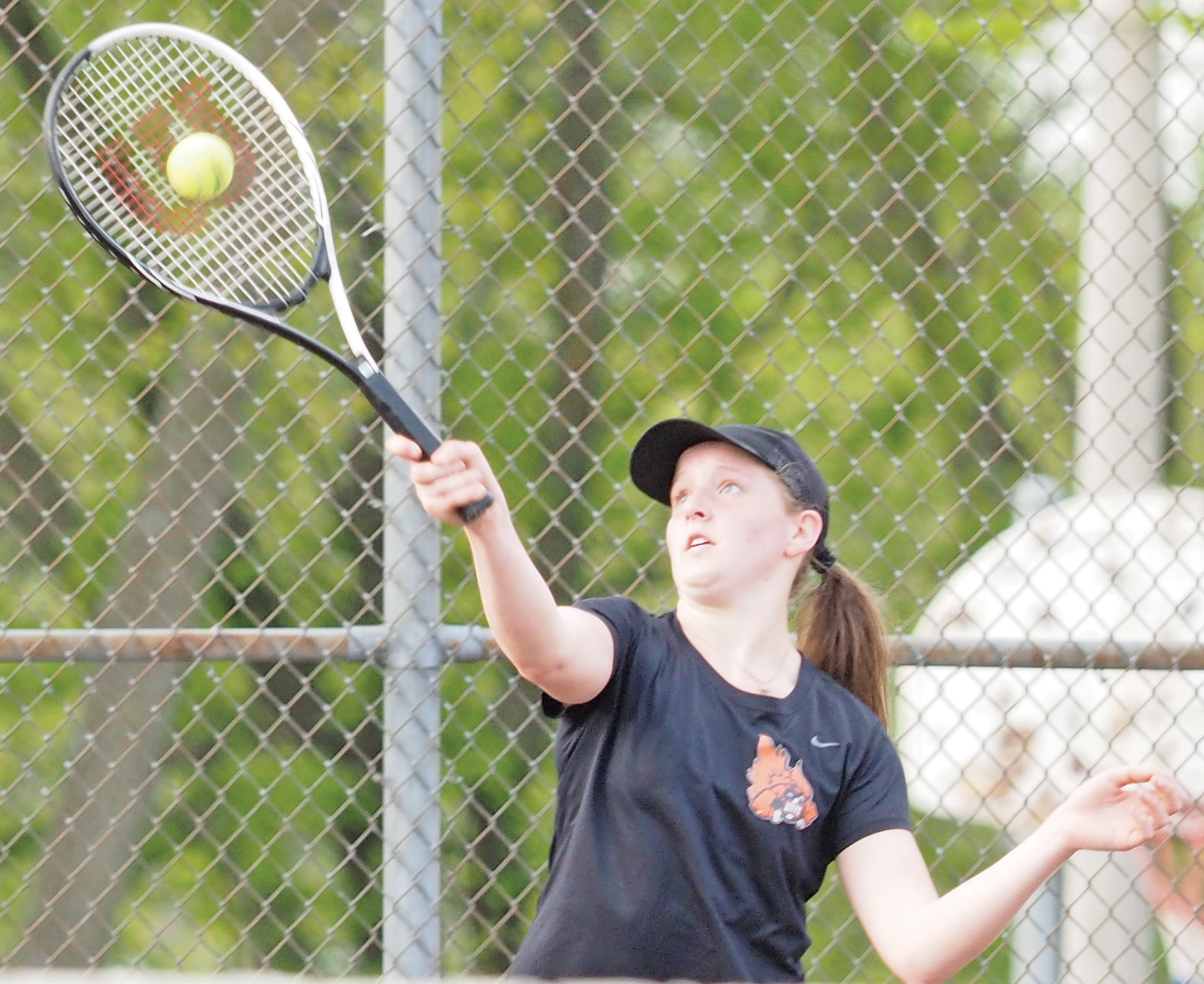 Comets host Lions in lone home girls tennis meet of the season