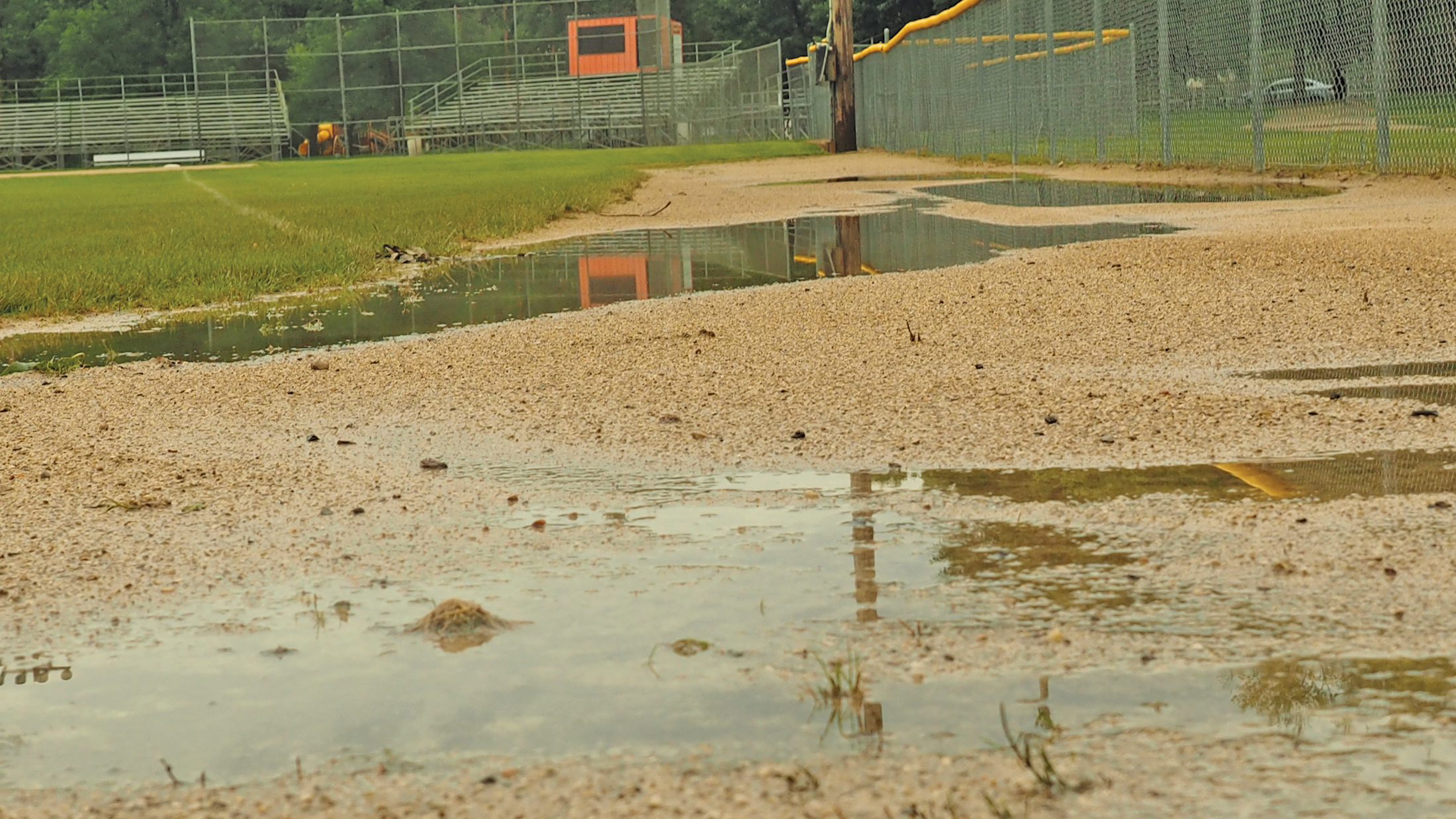 Comets flushed out of Sportsmen’s Park