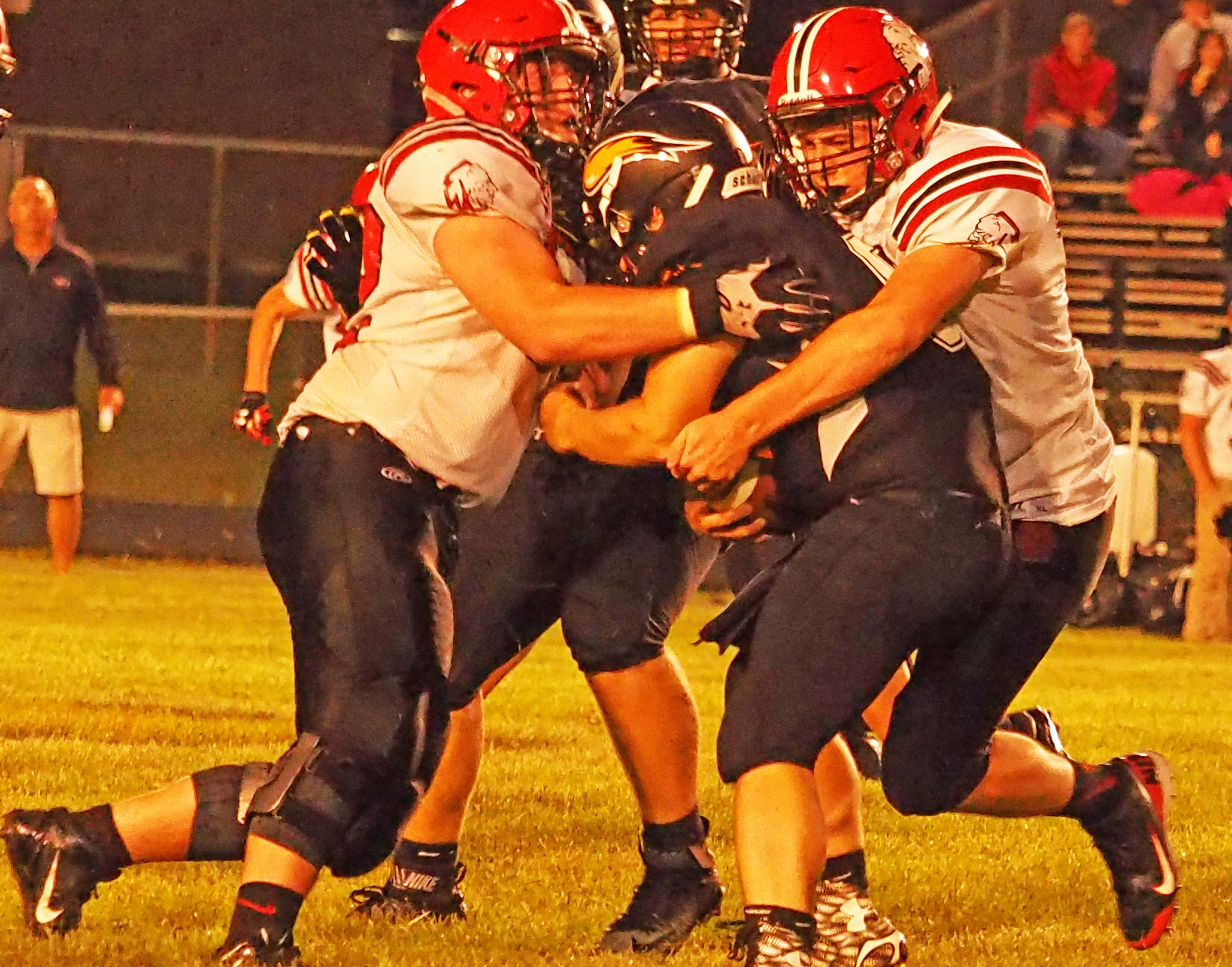 Comets lose opener against Chickasaws, 35-12