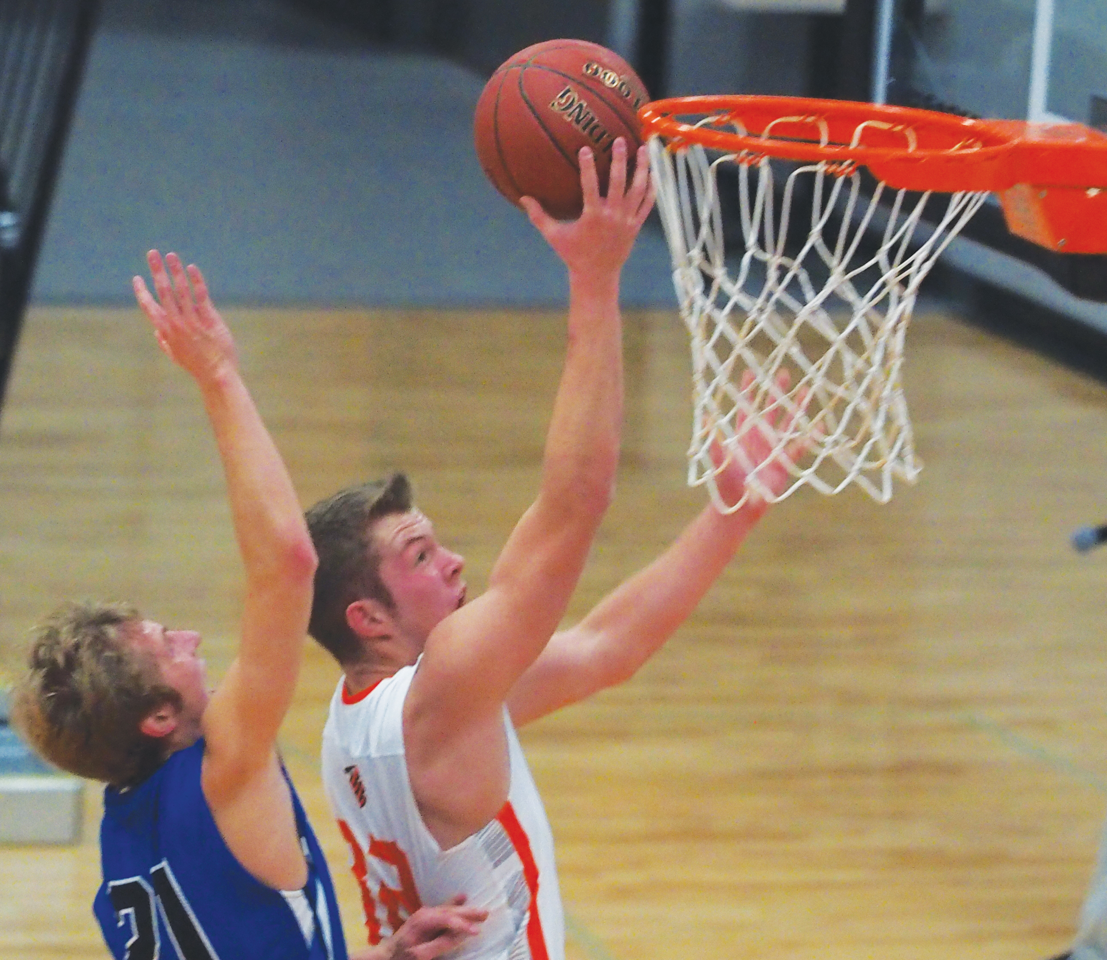 Comets lead all the way in 59-45 win over Dike-New Hartford