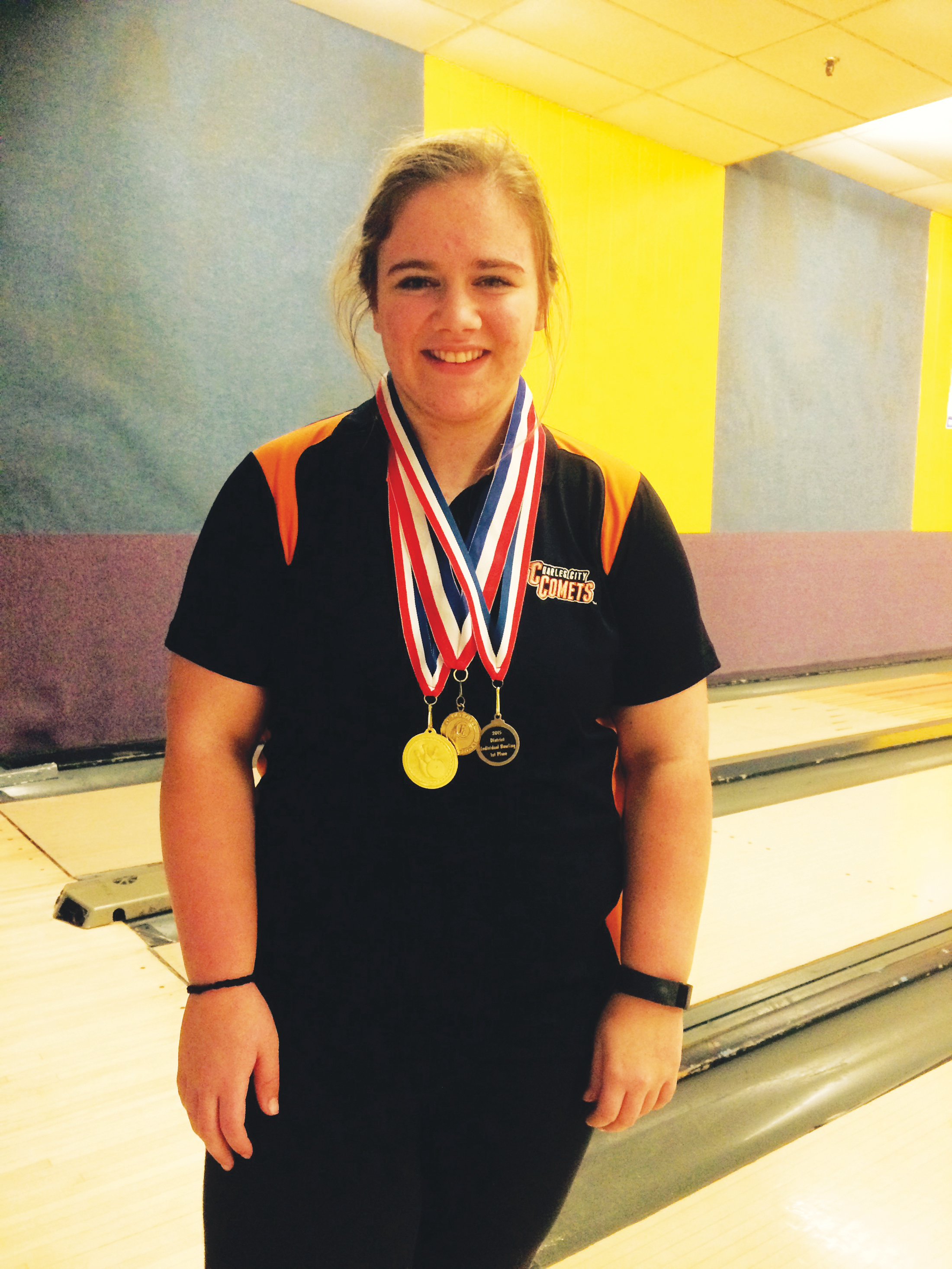 Comet Macy Ross wins third district title; Charles City to host Sub-State bowling meet