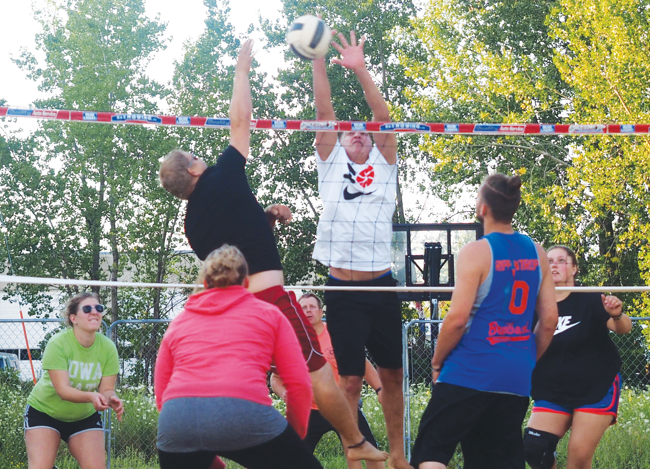 Franciscos win Comet Bowl Sand Volleyball League Tournament