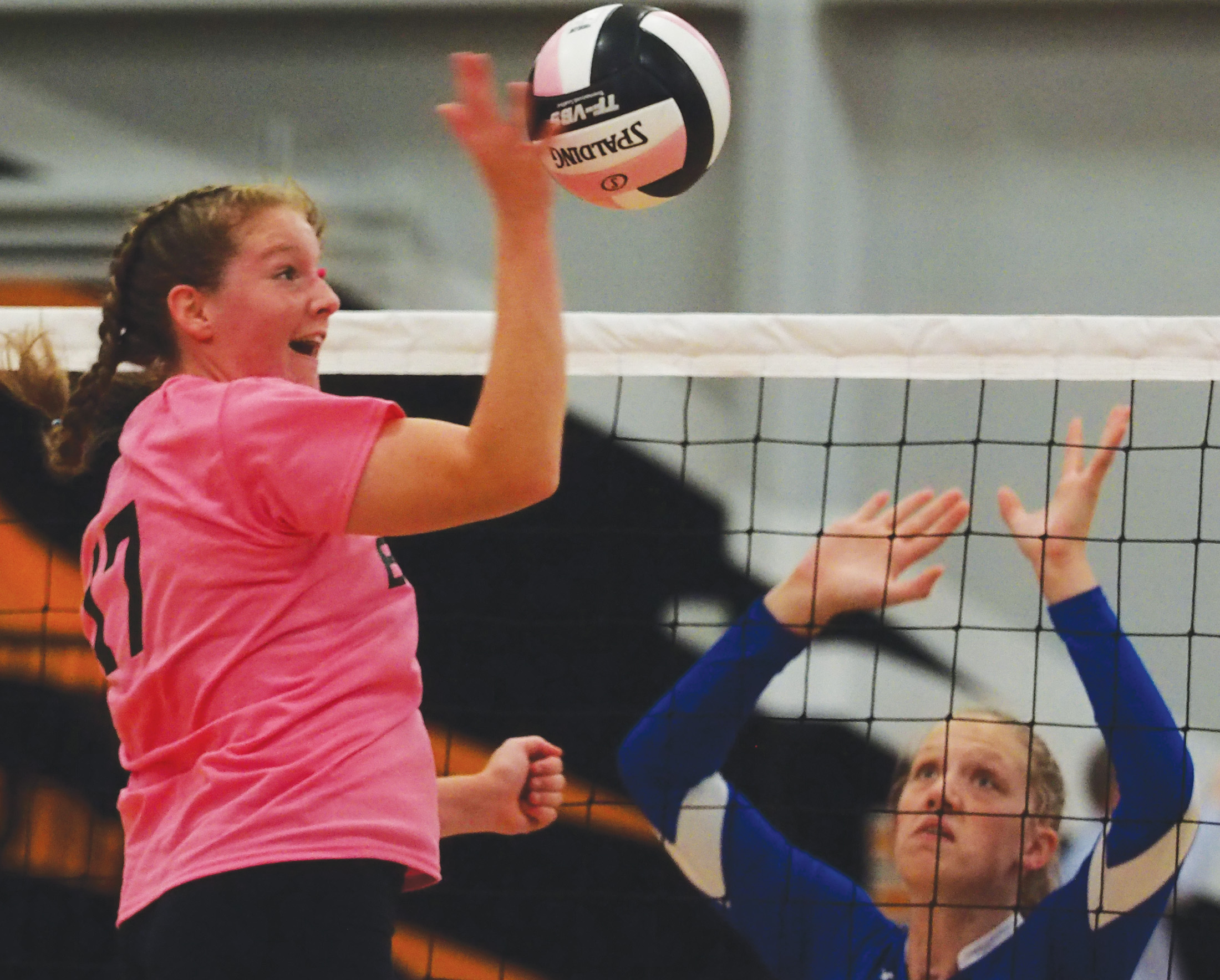 Comets sweep Cadets for homecoming week volleyball victory