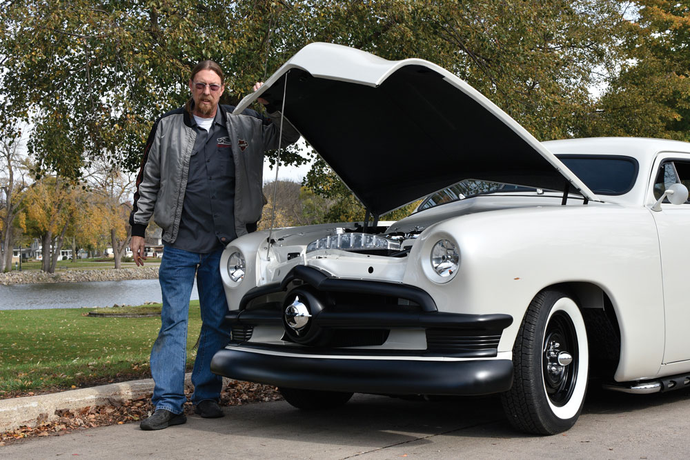 Classic car to be auctioned for fallen intelligence officer fund