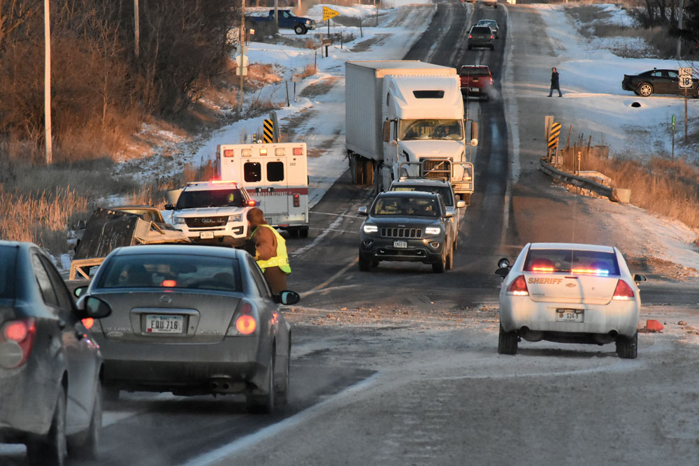 Only minor injuries sustained in county crash