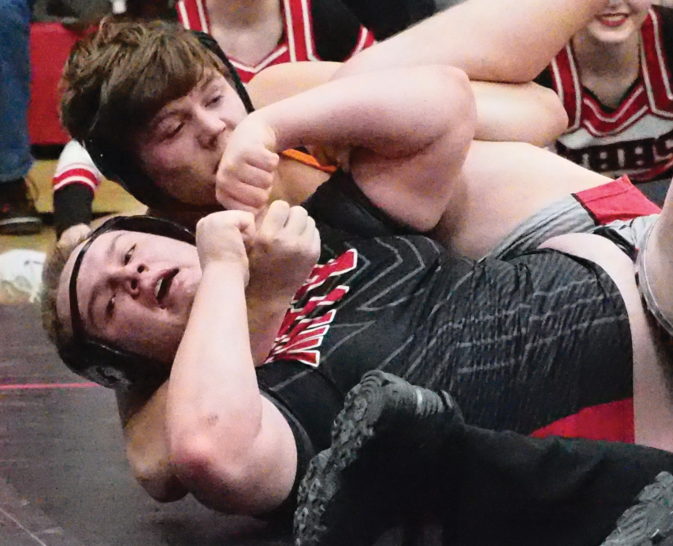 Comet wrestlers advance to districts, team dual regional