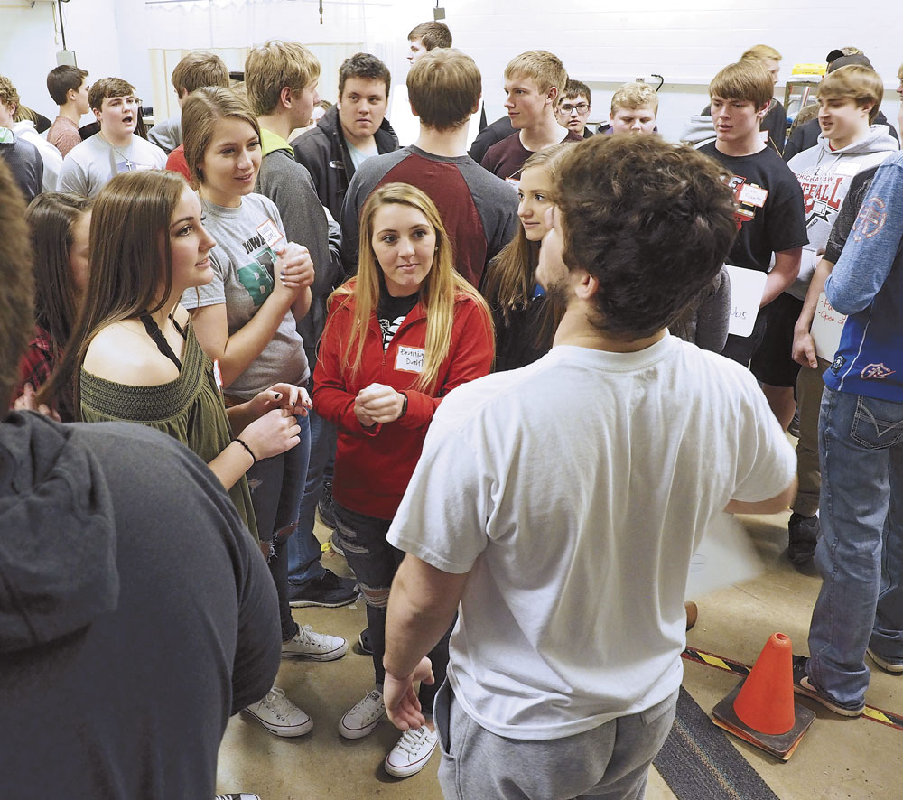 Potential Iowa BIG North students explore projects they are passionate about