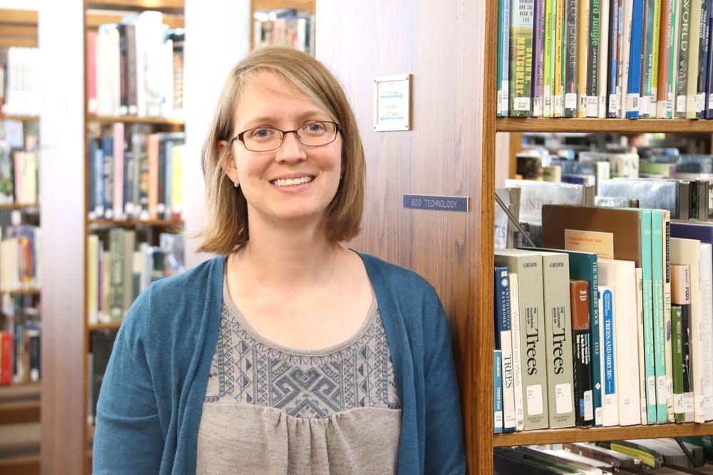 Annette Dean takes over as Charles City Library Director