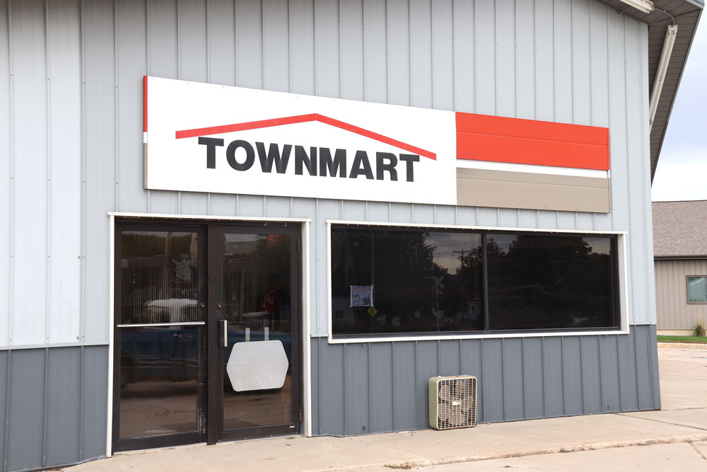 R and R Townmart to open soon in Rudd