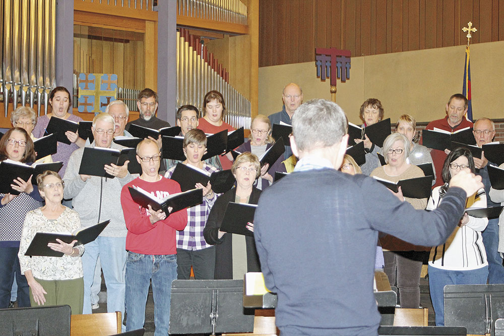 Community choir, chamber orchestra collaborate for the first time