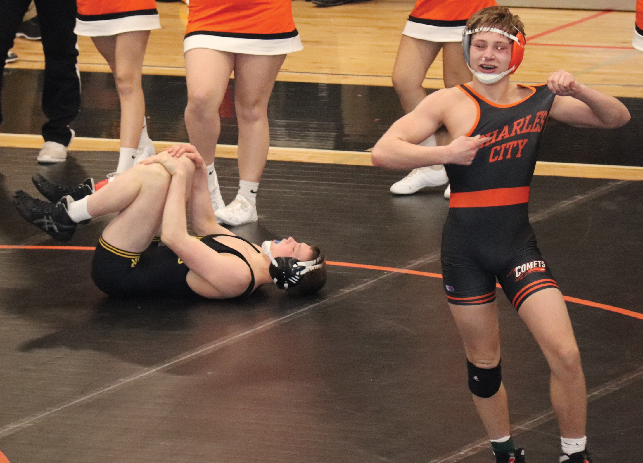 Carter Proffitt wins lone NEIC Wrestling title for Comets