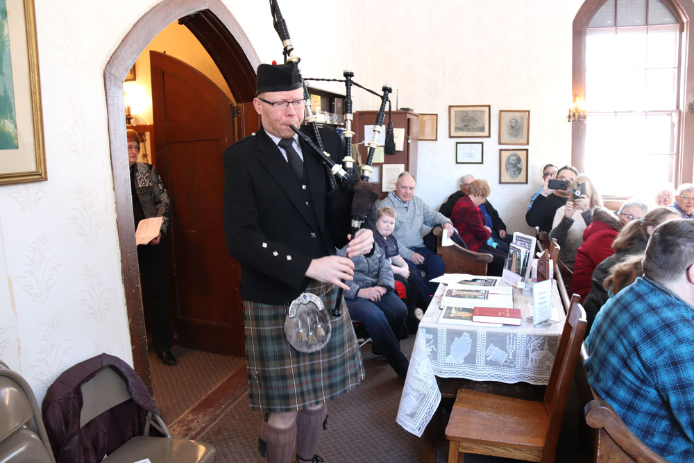 Little Brown Church in the Vale celebrates Kilt Sunday