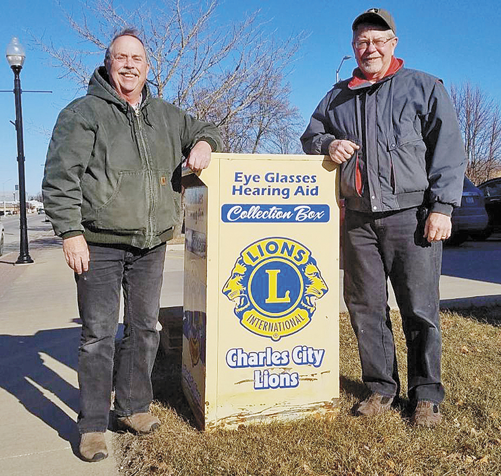 Lions collect 5000th pair of eyeglasses