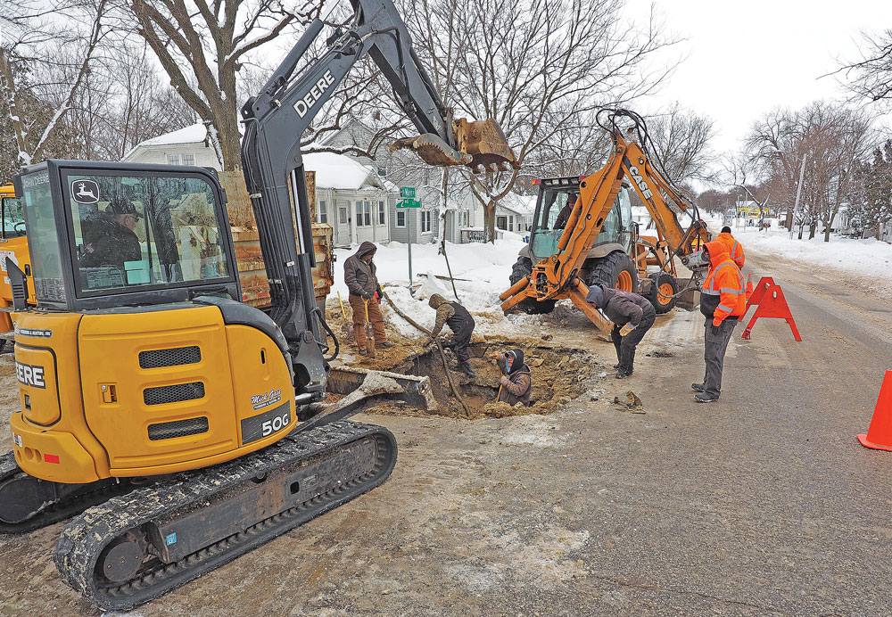 Water main breaks to be fixed Tuesday morning