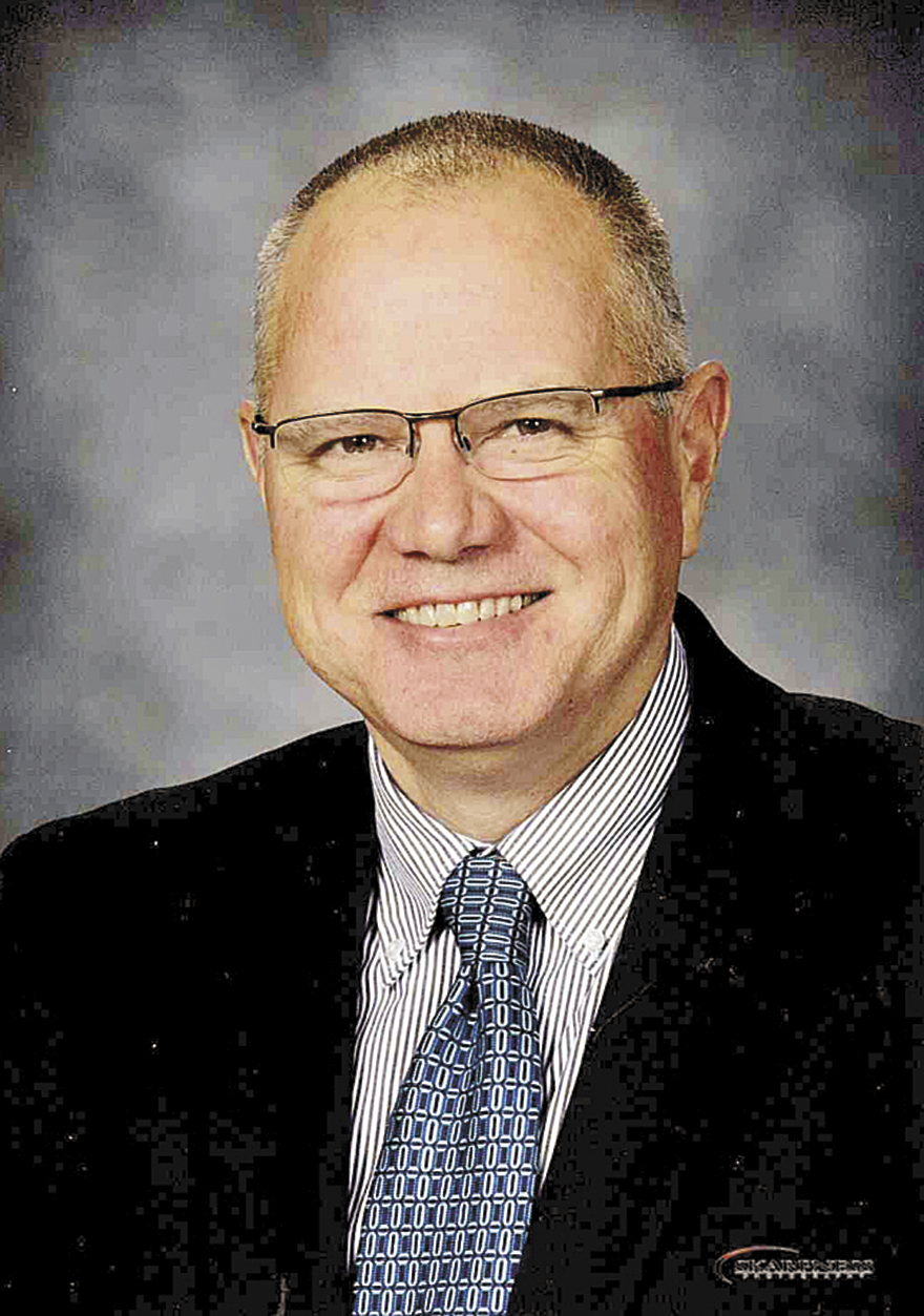 Charles City native earns top administrator recognition as Lake Mills principal