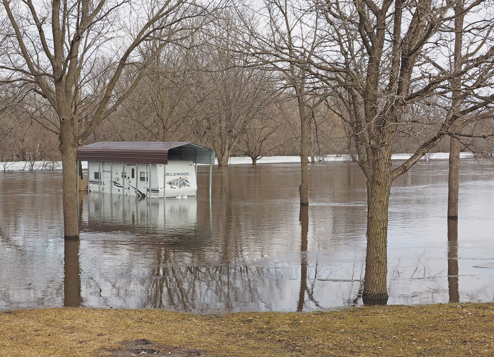 Charles City area remains under flood warning