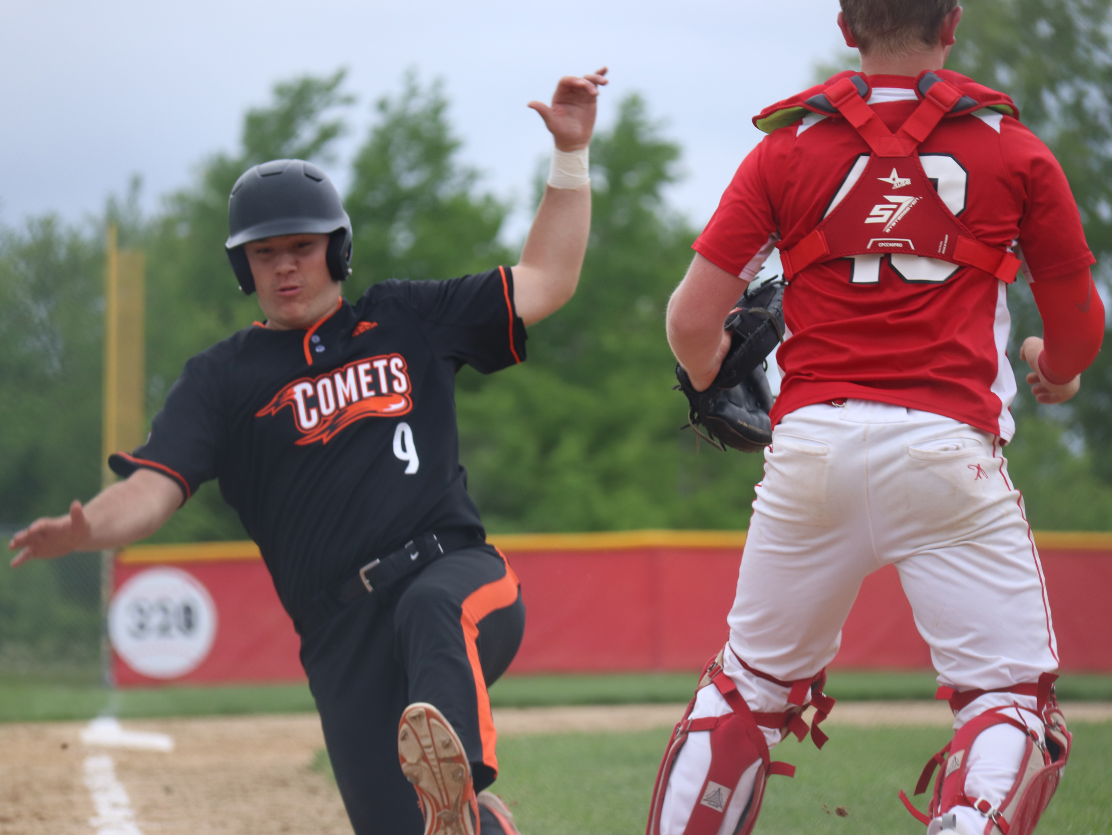 Comets win 12-3 playing Turkey Valley ‘house rules’
