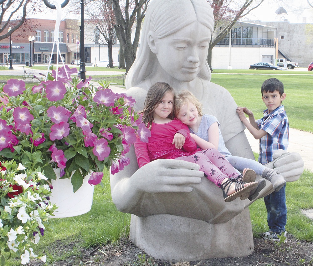 Charles City Farmers Market opens for the season