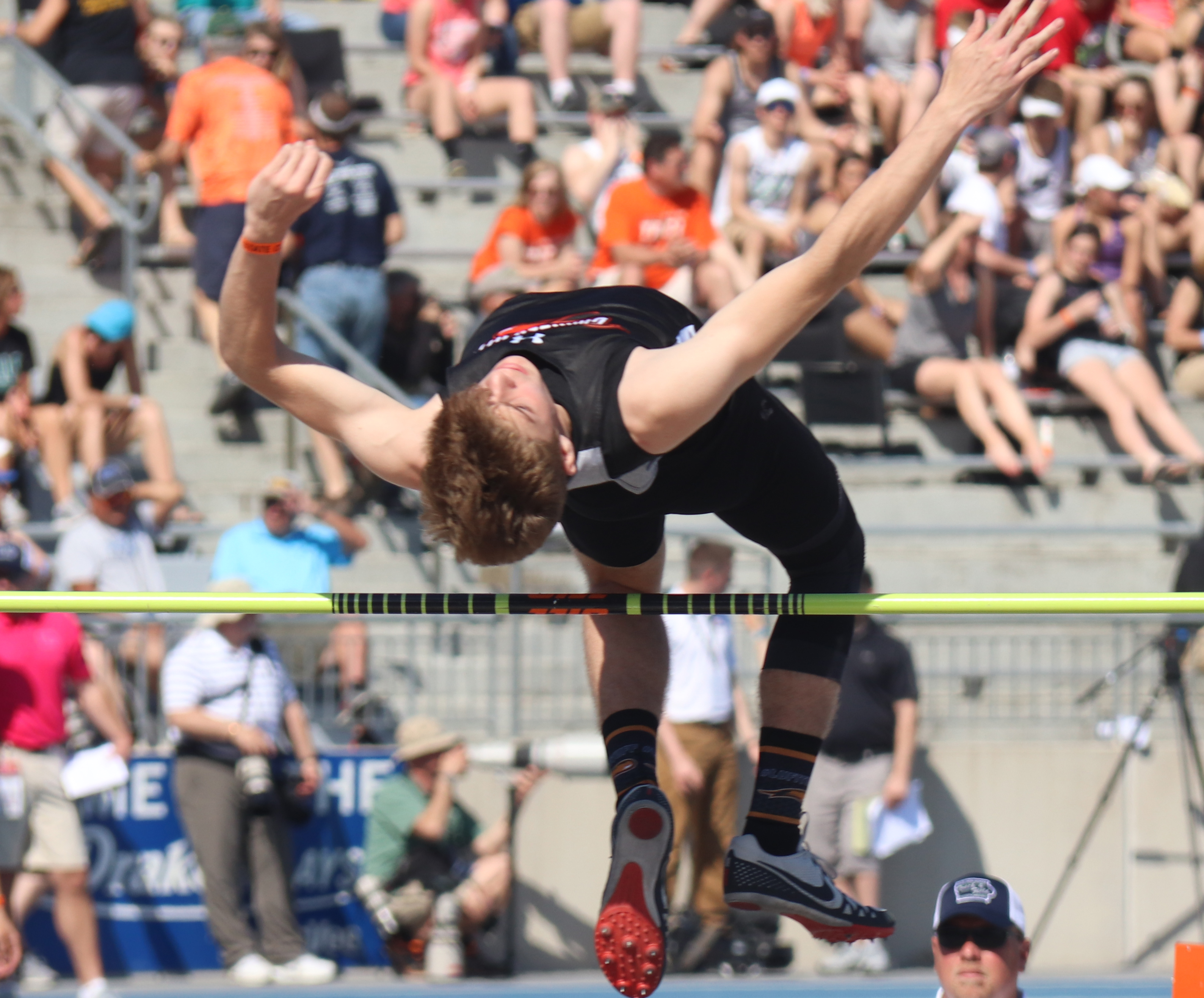Collins sets school record with 2nd-place jump
