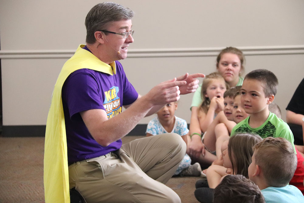 Dan Wardell wows Charles City during his Reading Road Trip across Iowa
