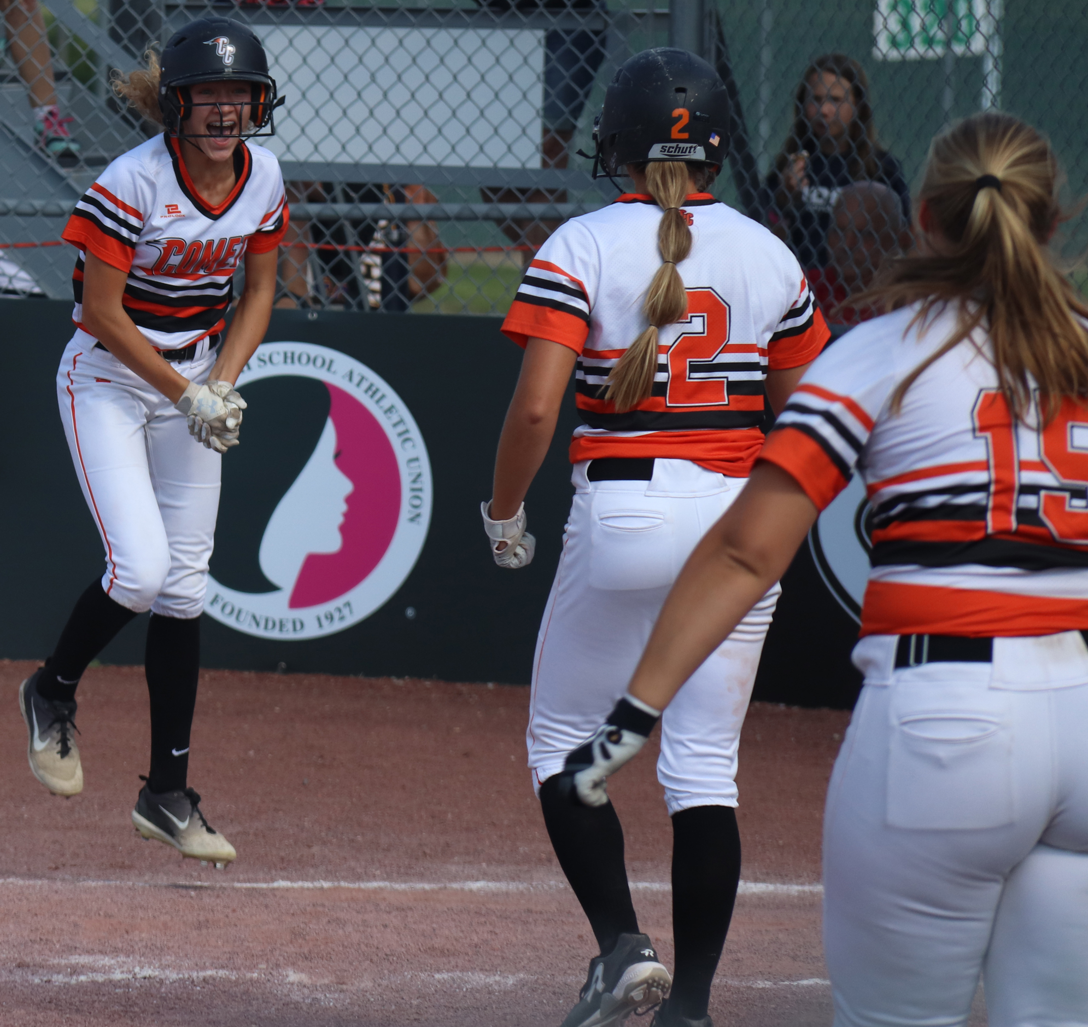 Comets ‘walk’ into state semis with 4-3 win over Fillies