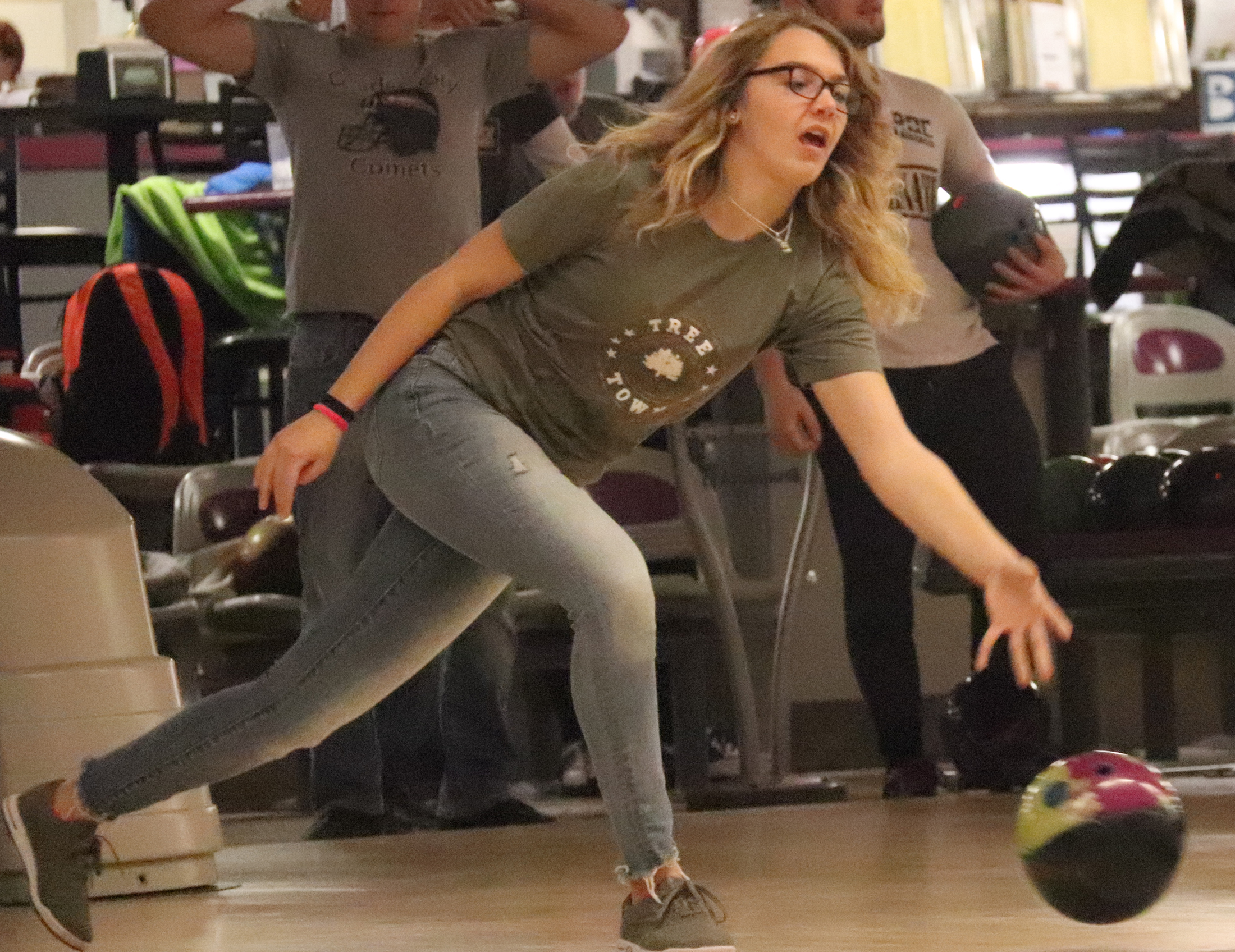 Comet bowling teams look to add to state trophy collection