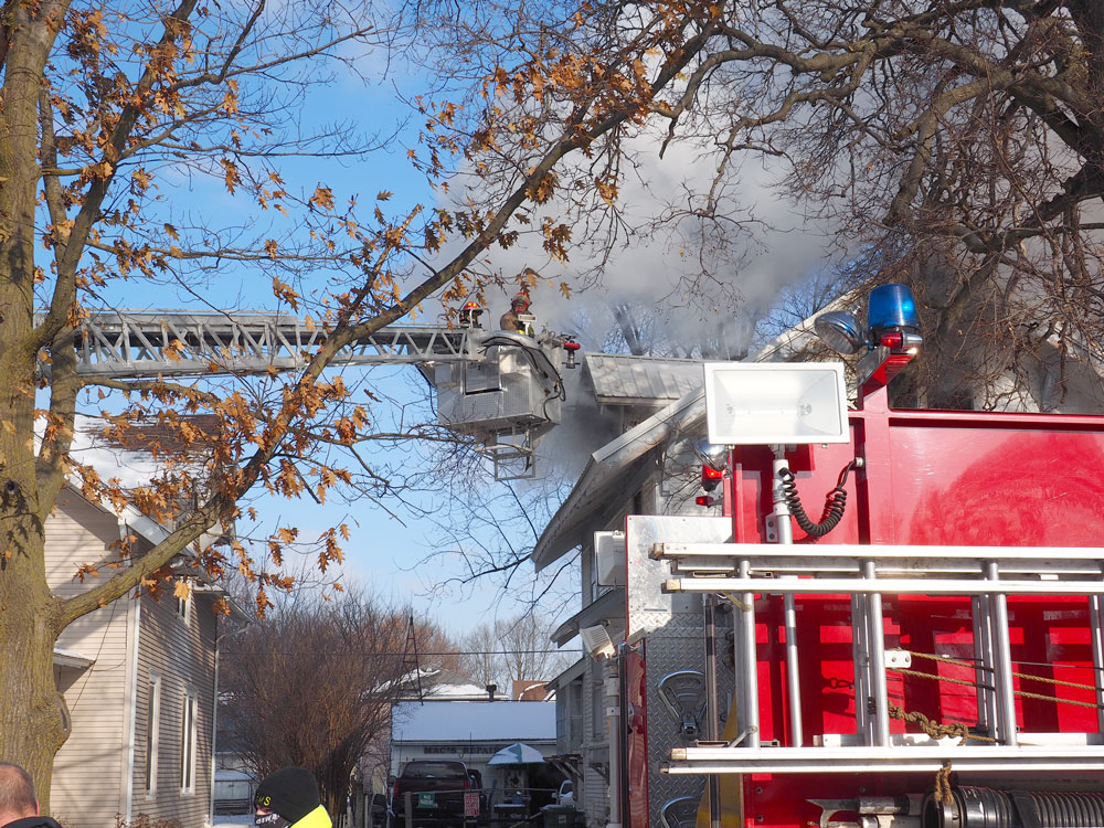 Firefighters battle fire, smoke, cold in Charles City house fire