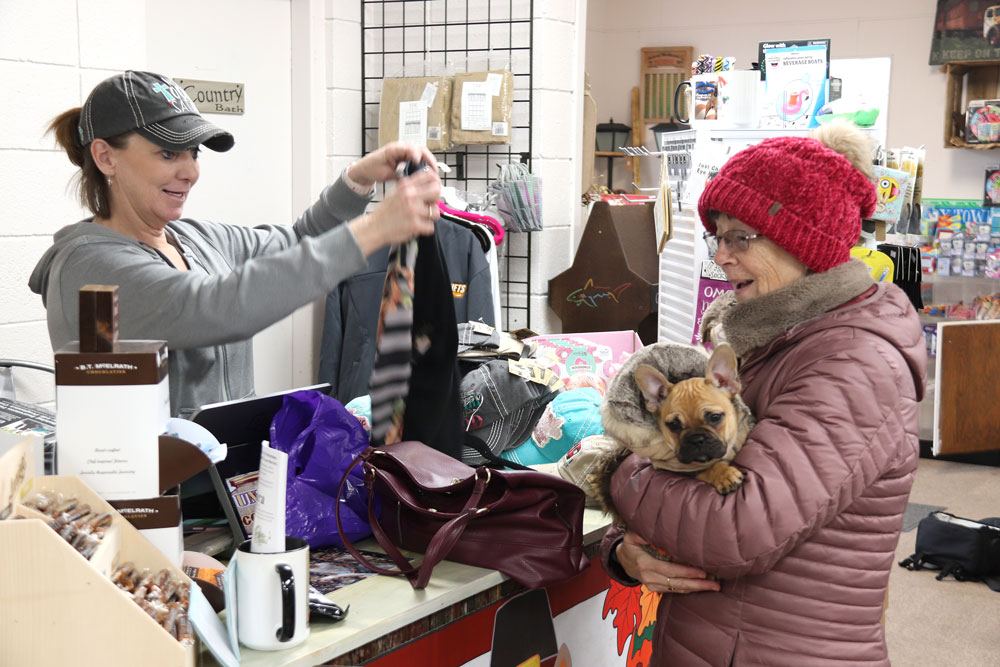 Holiday shopping season a boon for local retailers