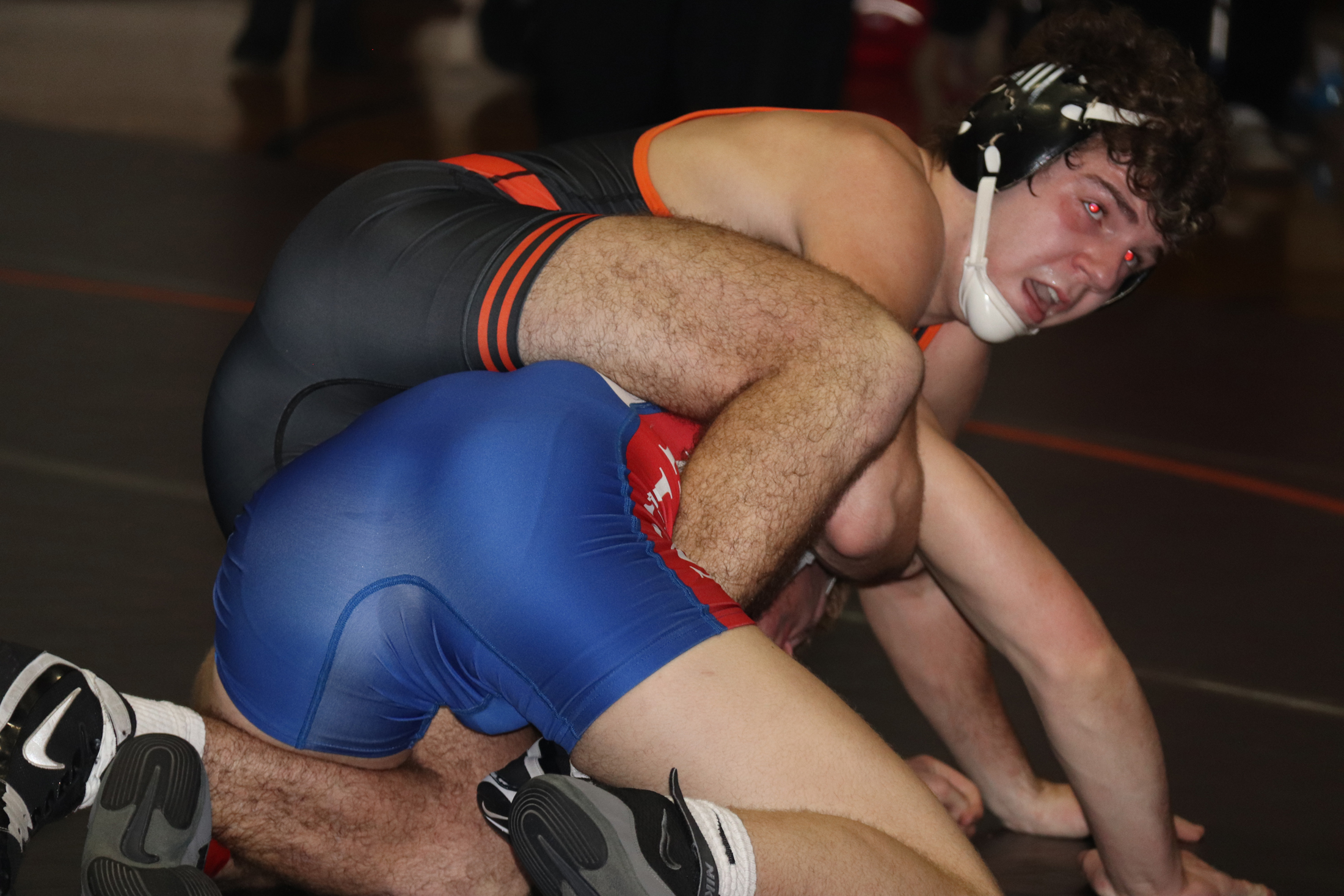 Comet wrestlers roll over Vikings at old stomping grounds