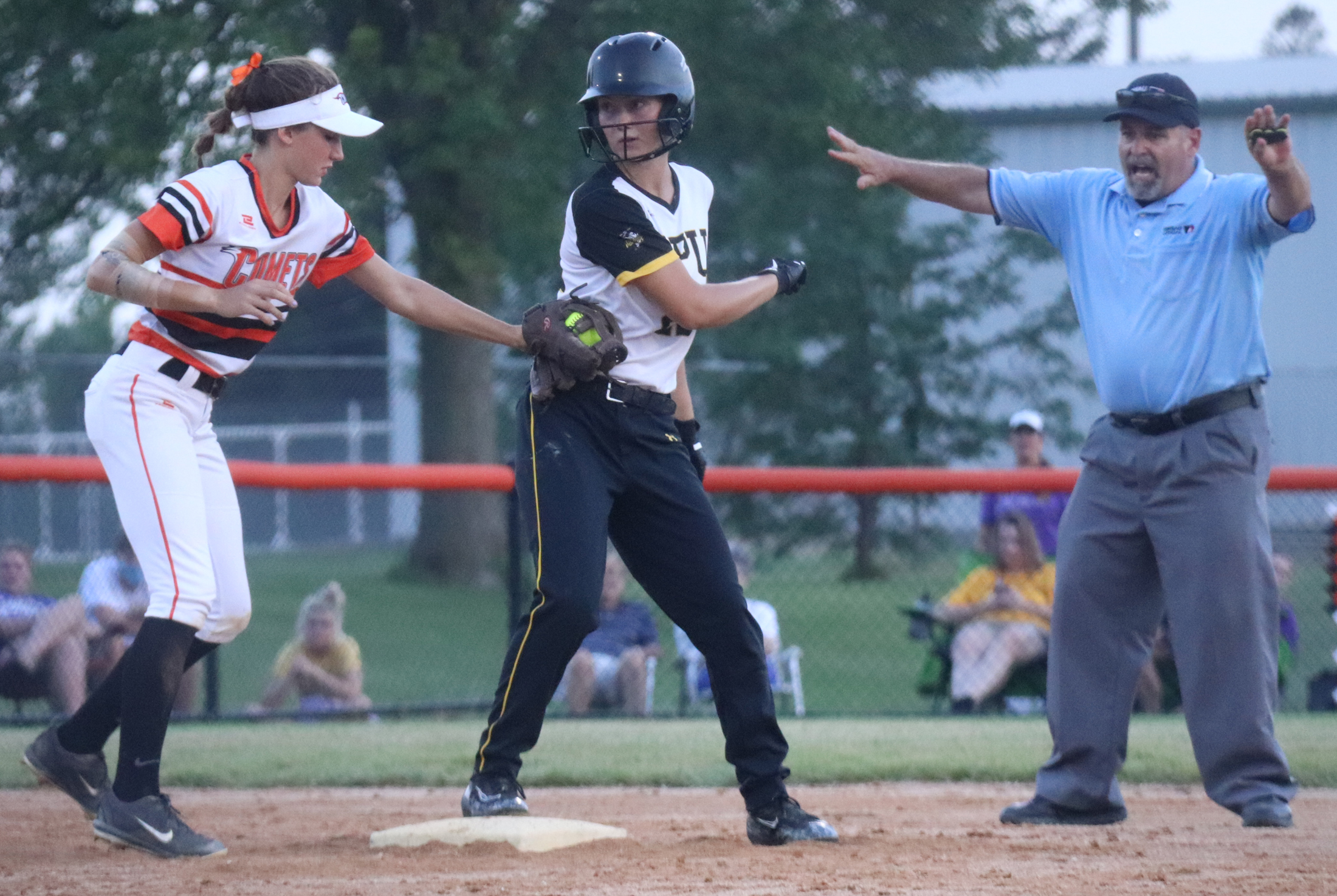 Comets pound Pointers 11-3, advance to regional finals