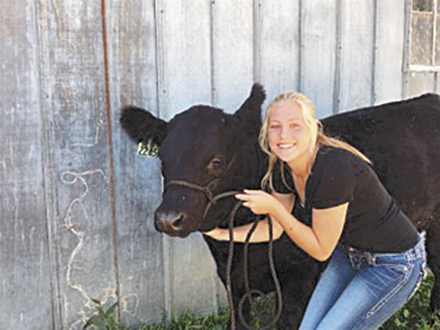 Ruzicka and Chance to represent Floyd County at Governor’s Steer Show