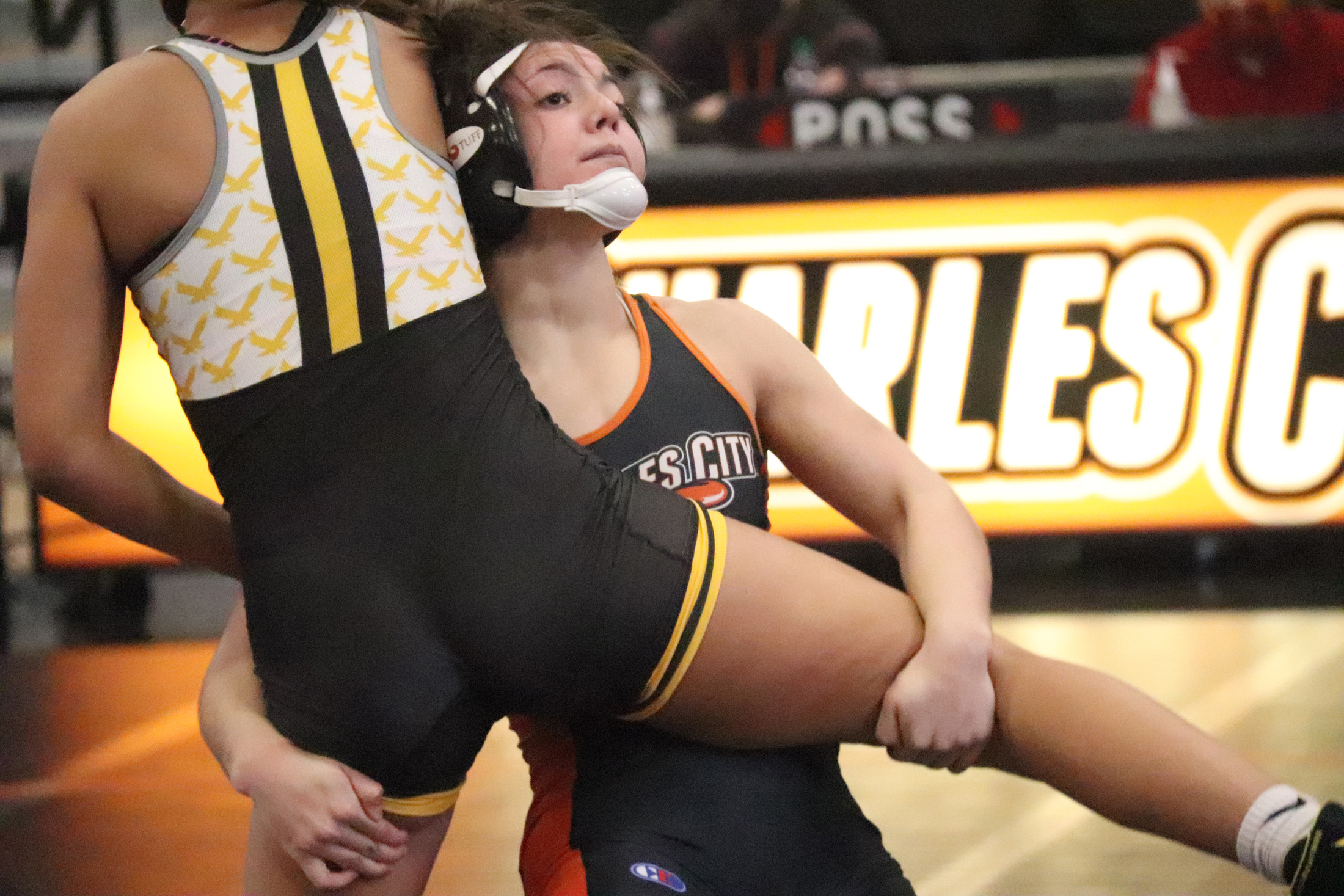 Connell, Luft win state wrestling titles; Comet girls place 6th