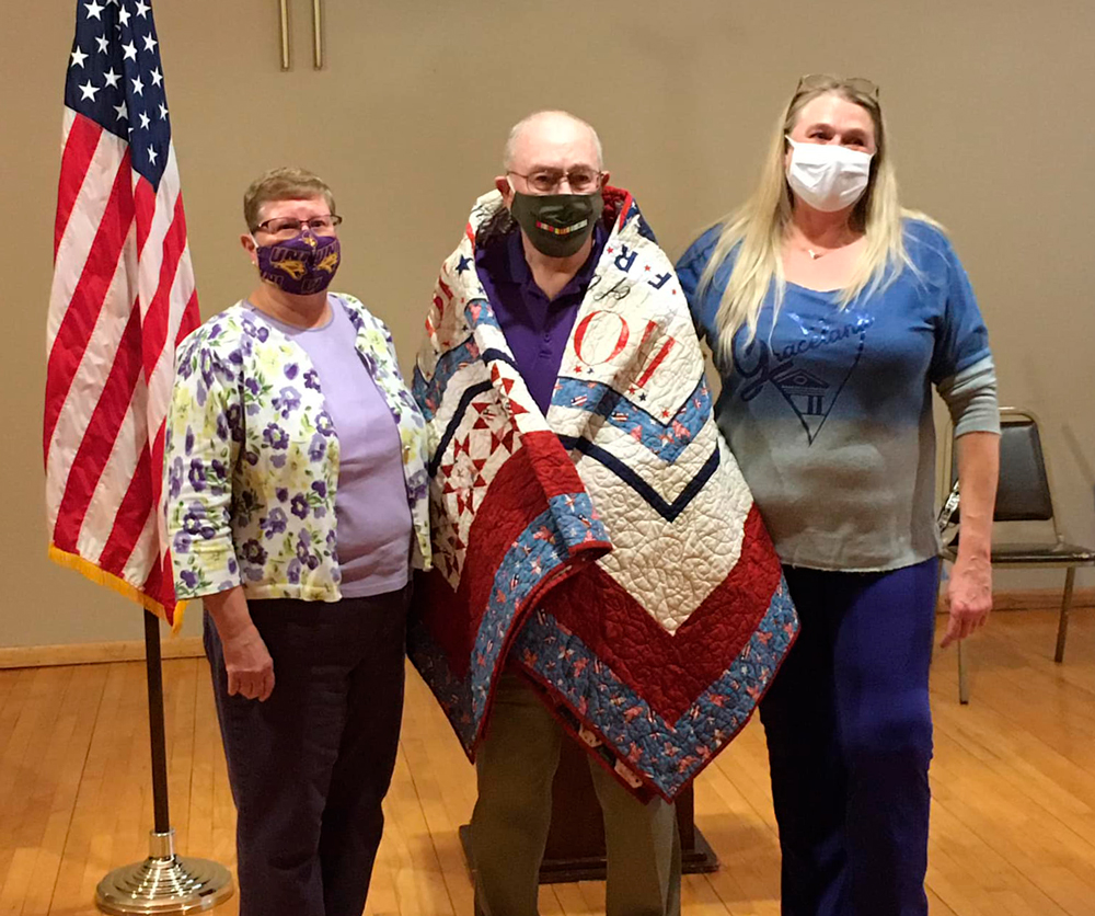 Floyd County veterans honored by Quilts of Valor
