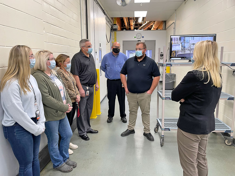 Zoetis celebrates expansion in Charles City