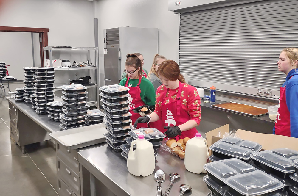 More than 200 served Christmas Eve meal by Charles City FFA