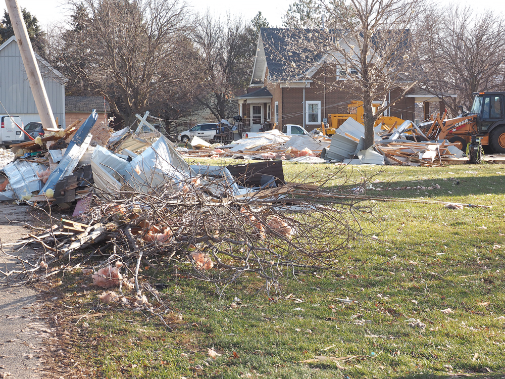 Floyd County board gets tornado damage assessment