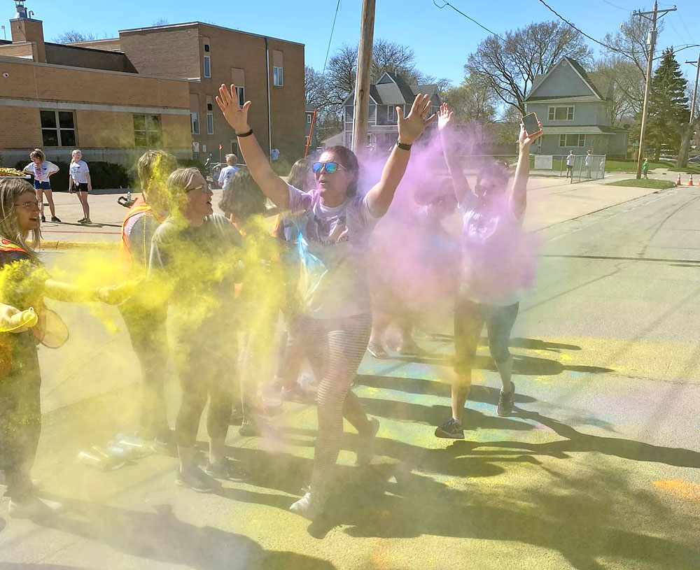 ‘2 years in the making’ – IC School in Charles City holds 5K color run