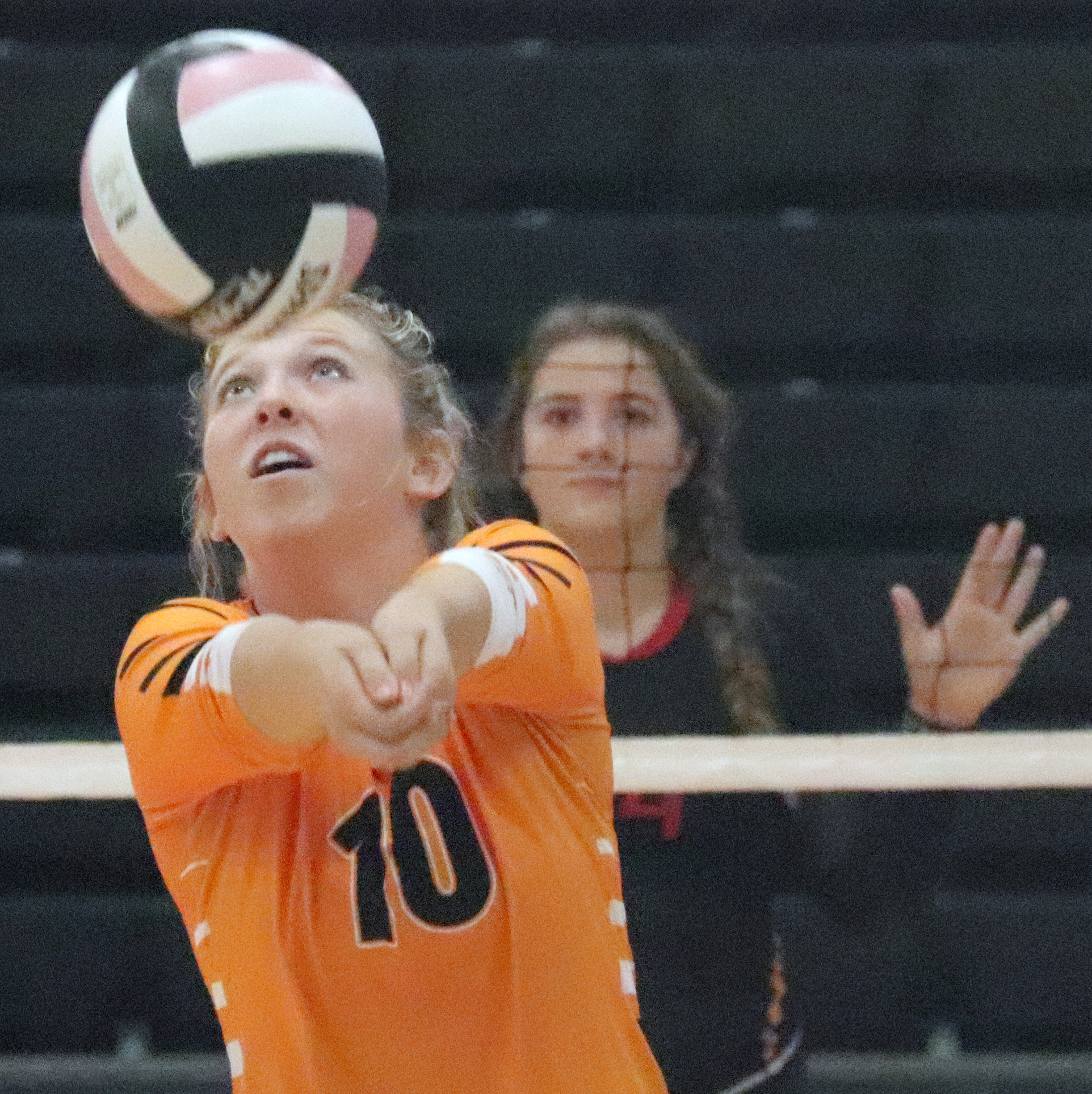 Comets roll off 8-2 record during first week of volleyball season