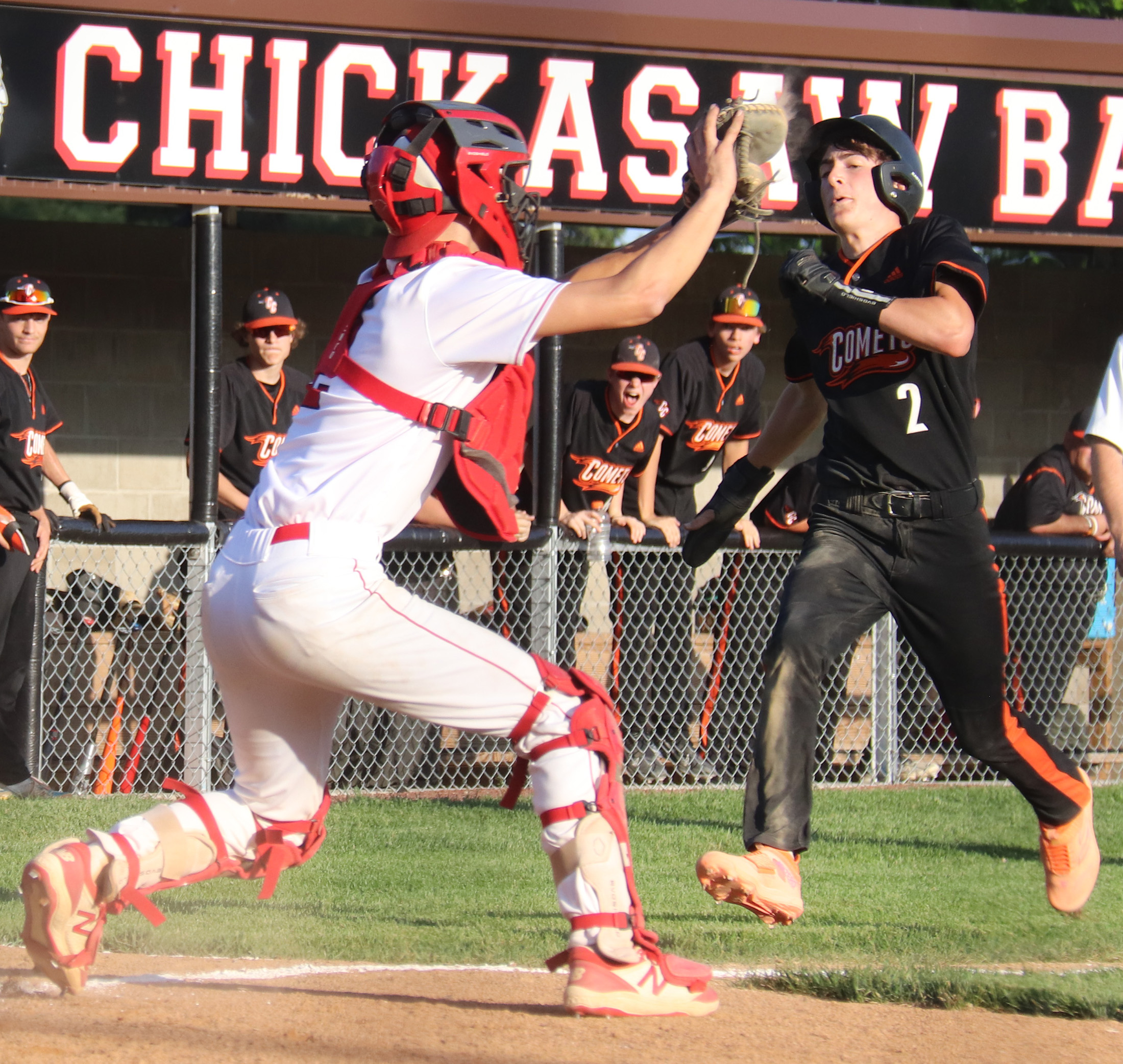 Comets split doubleheader with Chickasaws