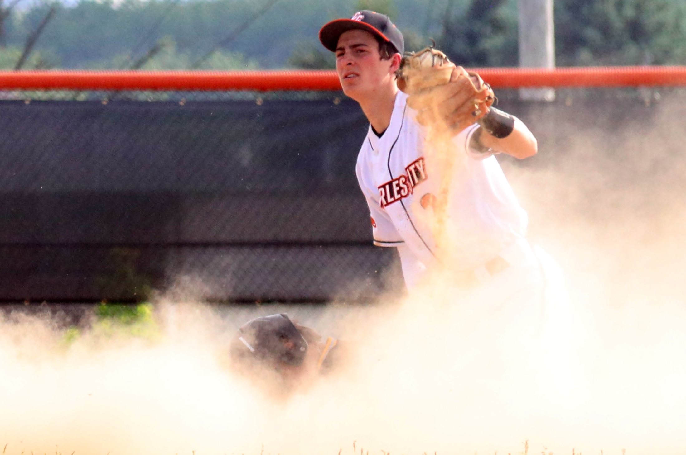 Big innings lead to Go-Hawks’ DH sweep over Comets