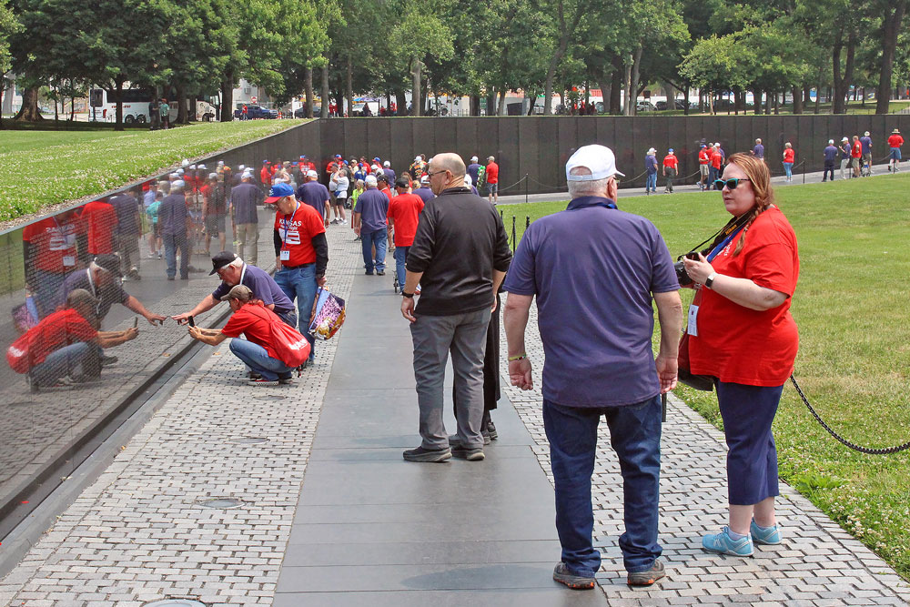 Charles City veterans visit Washington with Honor Flight