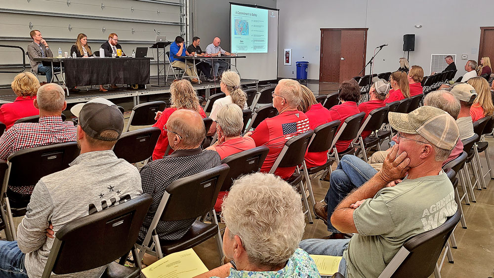 Summit holds informational meeting for Floyd County carbon pipeline lateral line