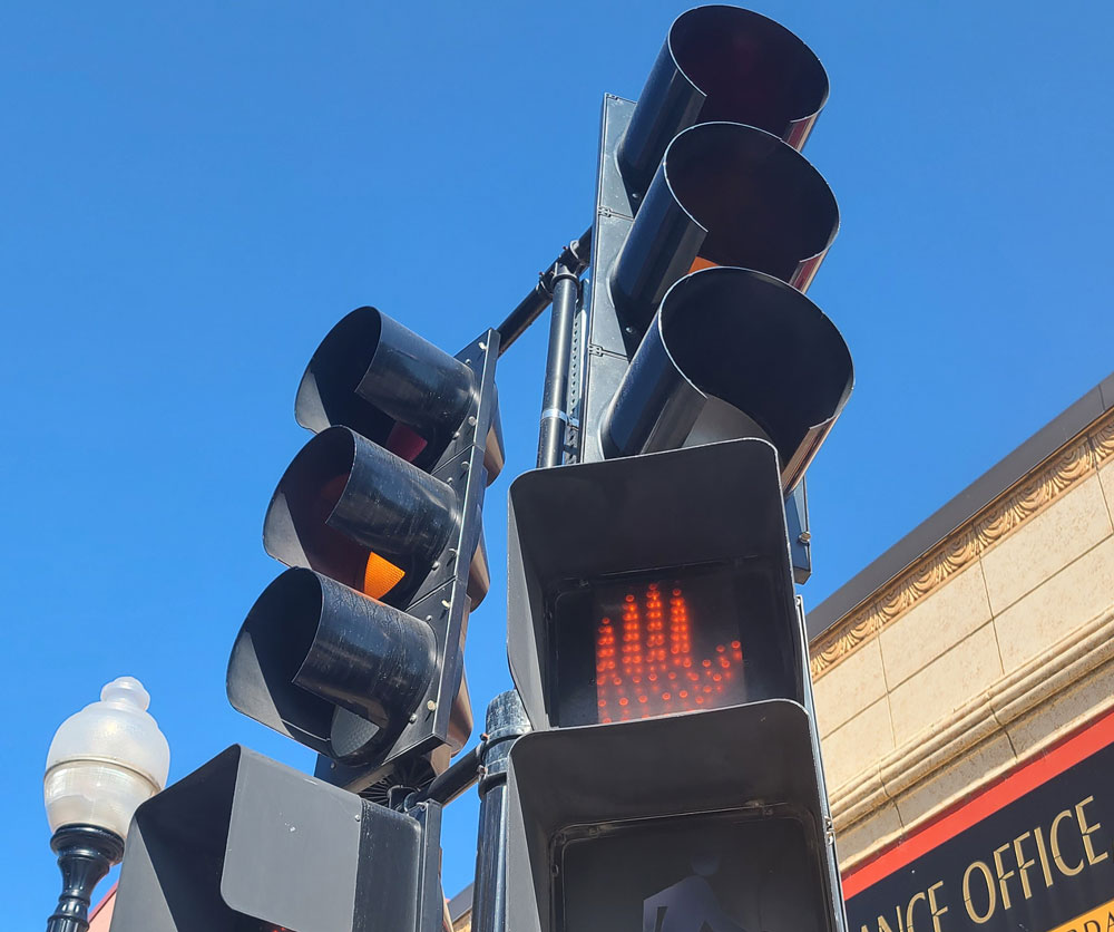 Charles City traffic light removal plan hits a red light