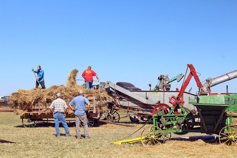 History heats up at 58th annual Threshers Reunion in Floyd County