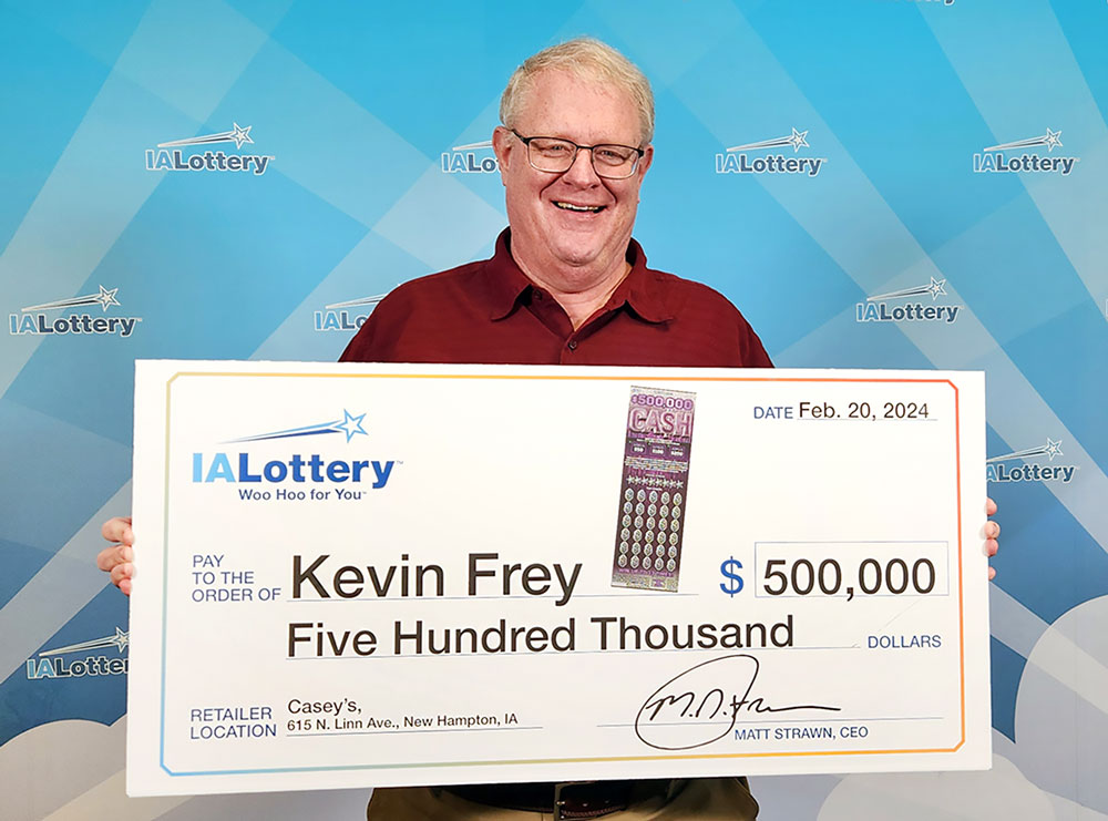 Flustered moment: $500,000 lottery winning pastor realizes he left his ticket in the store