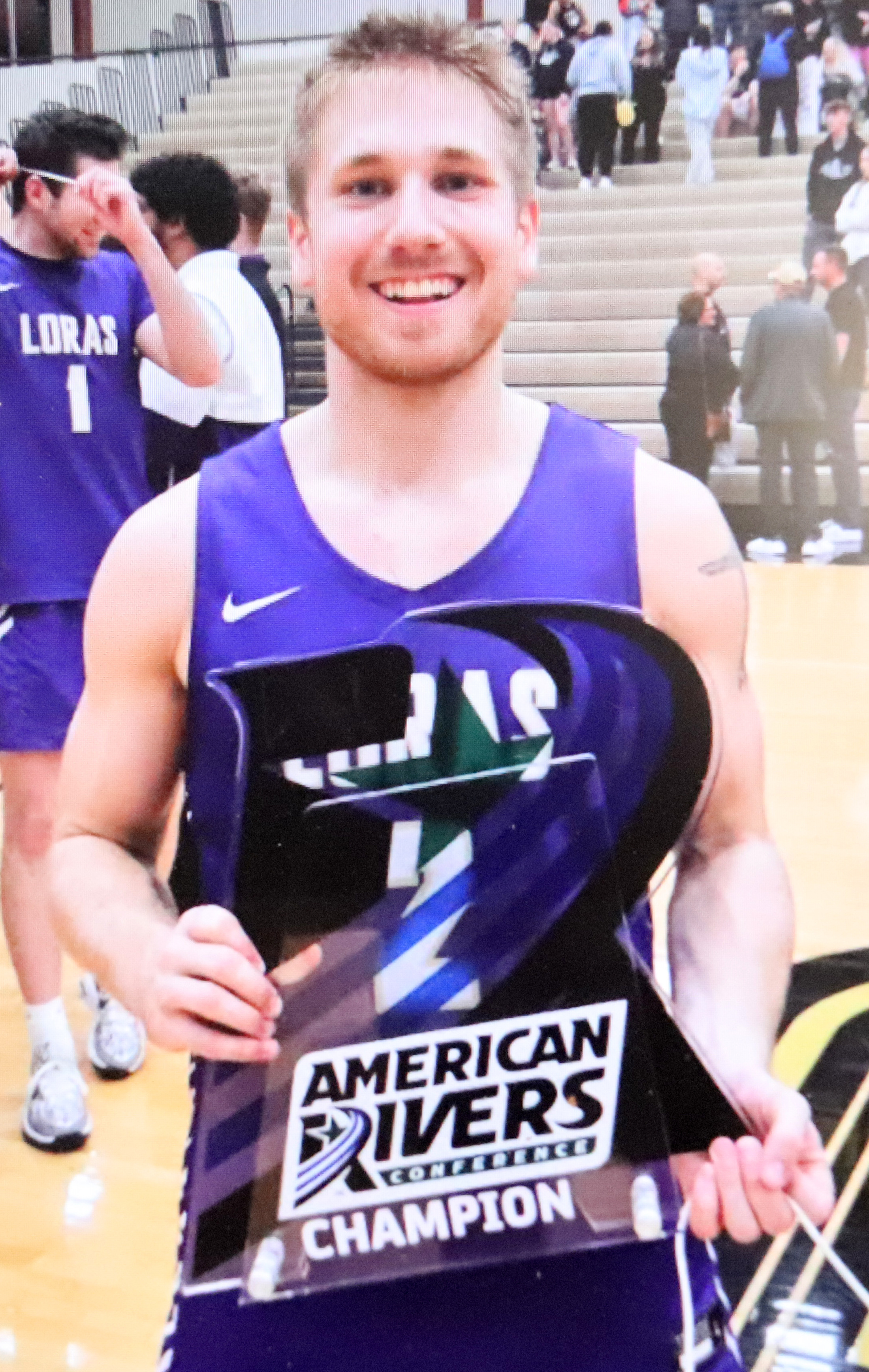 Jackson Molstead scores 19 while helping DuHawks win American Rivers Conference tourney title